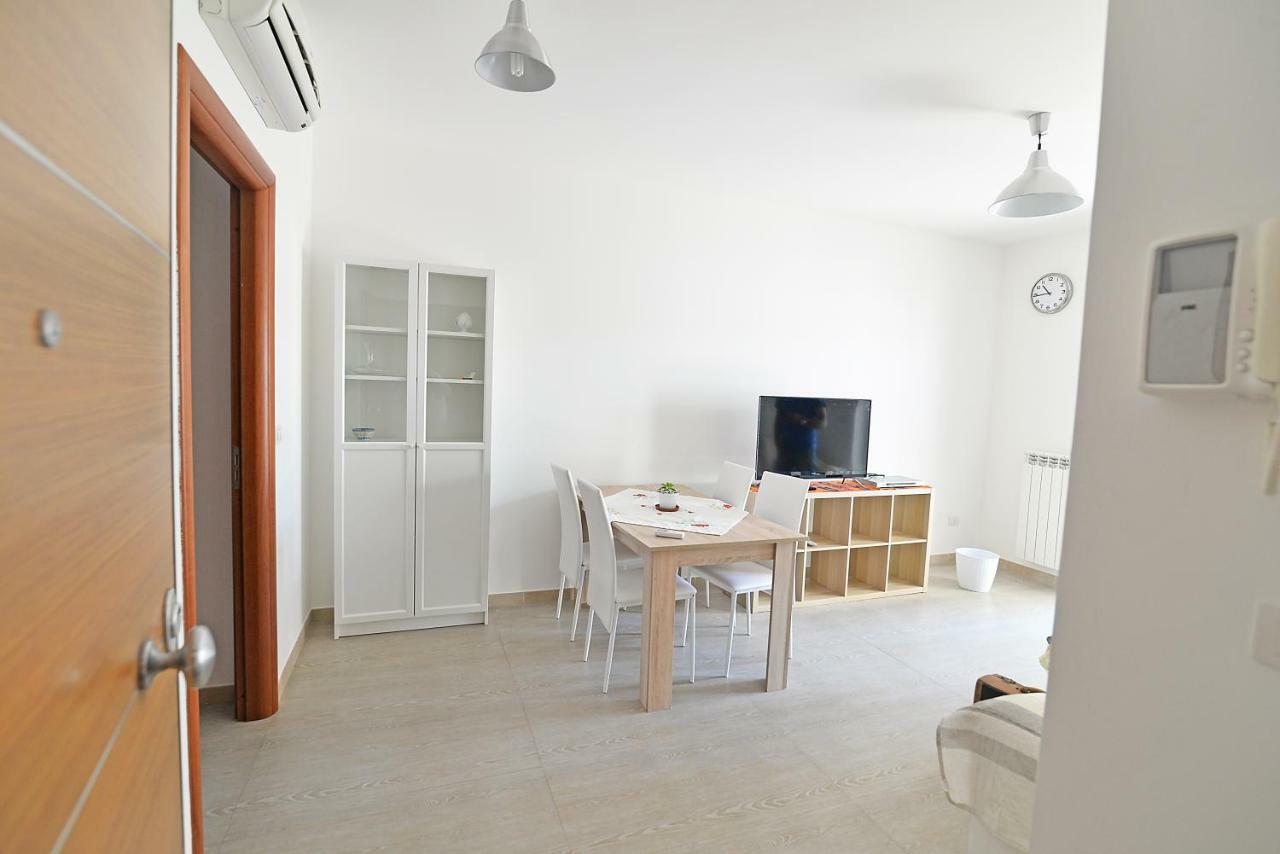Casa Roberta Bed & Breakfast Monopoli Exterior photo