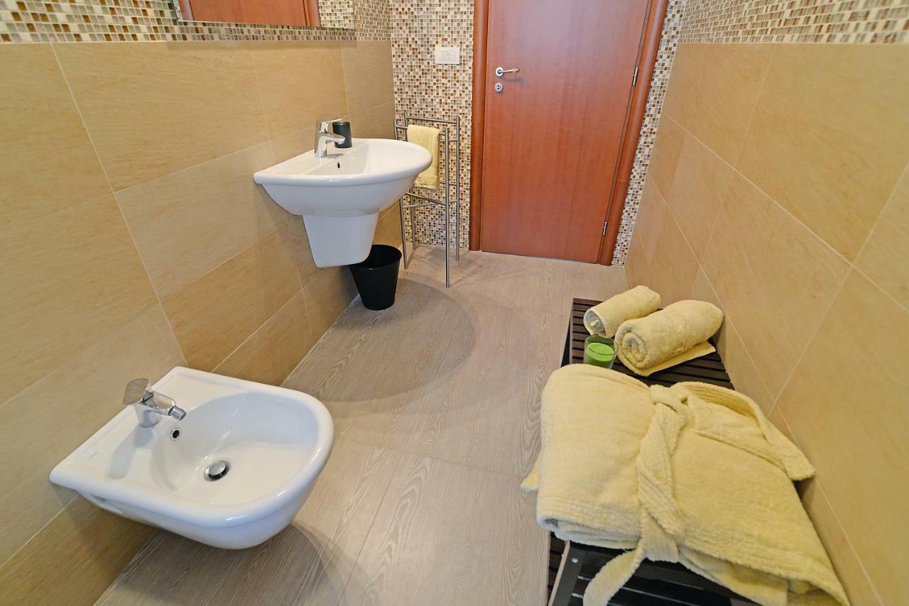 Casa Roberta Bed & Breakfast Monopoli Exterior photo