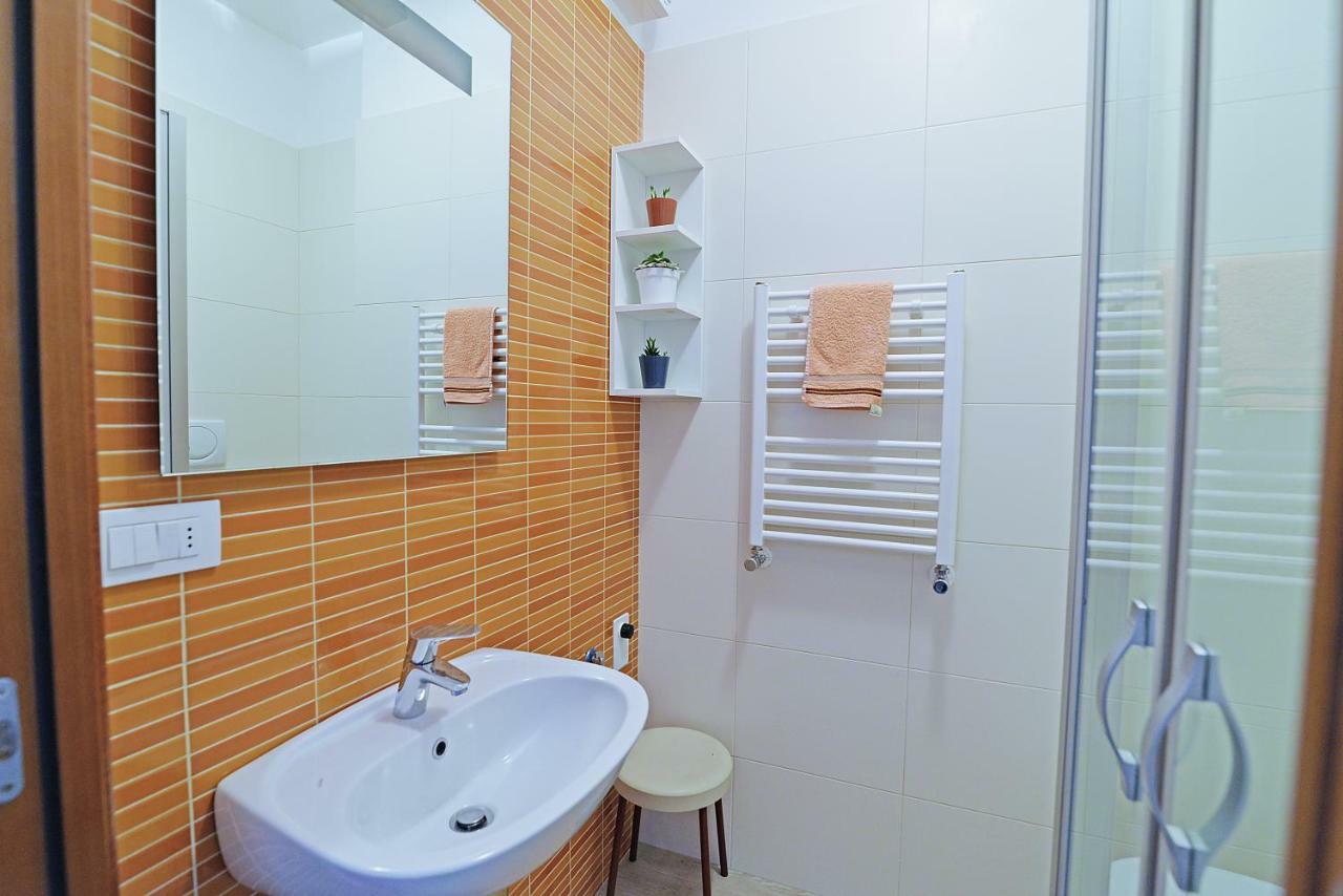Casa Roberta Bed & Breakfast Monopoli Exterior photo