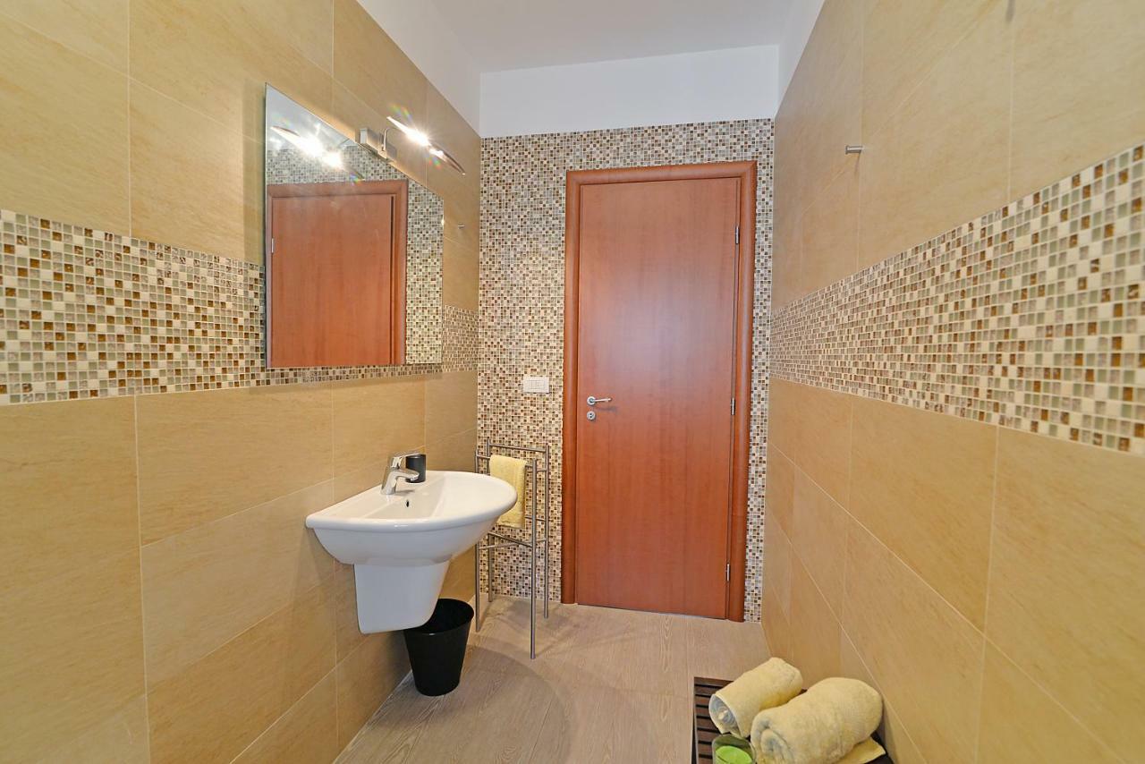 Casa Roberta Bed & Breakfast Monopoli Exterior photo