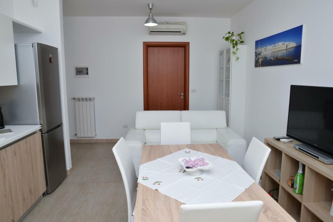 Casa Roberta Bed & Breakfast Monopoli Exterior photo