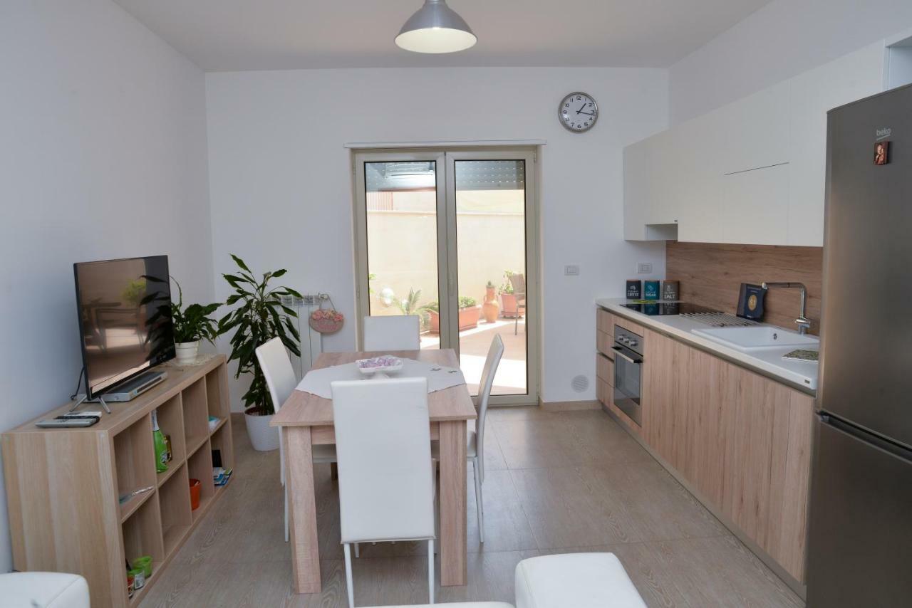 Casa Roberta Bed & Breakfast Monopoli Exterior photo